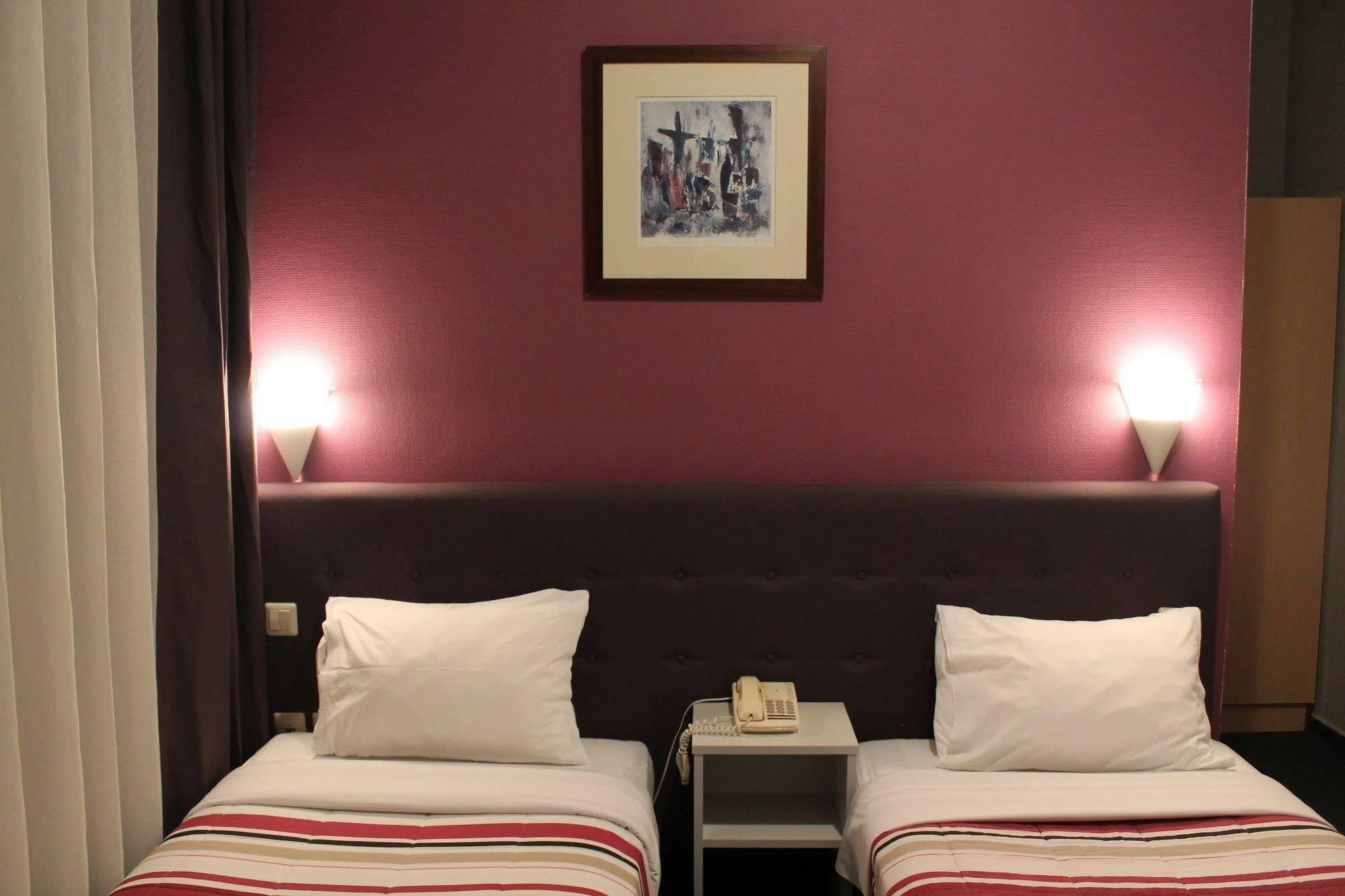 Hotel Yasha 3*
